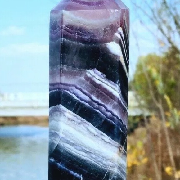 ✨Charged✨ Gorgeous natural fluorite gemstone tower - Picture 4 of 6